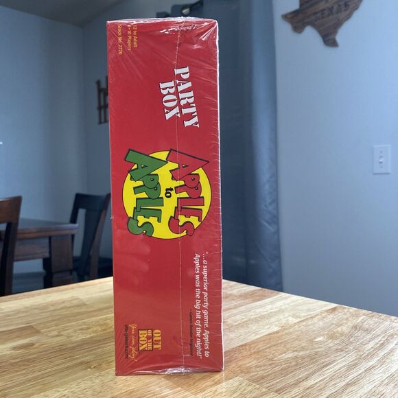 Apples to Apples Game Out Of The Box Party Box Brand New Sealed - Picture 3 of 8